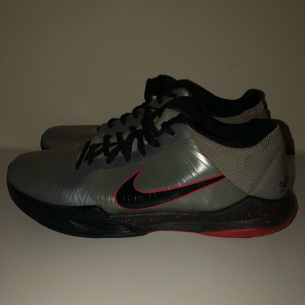 Kobe 5 Wolf Grey
